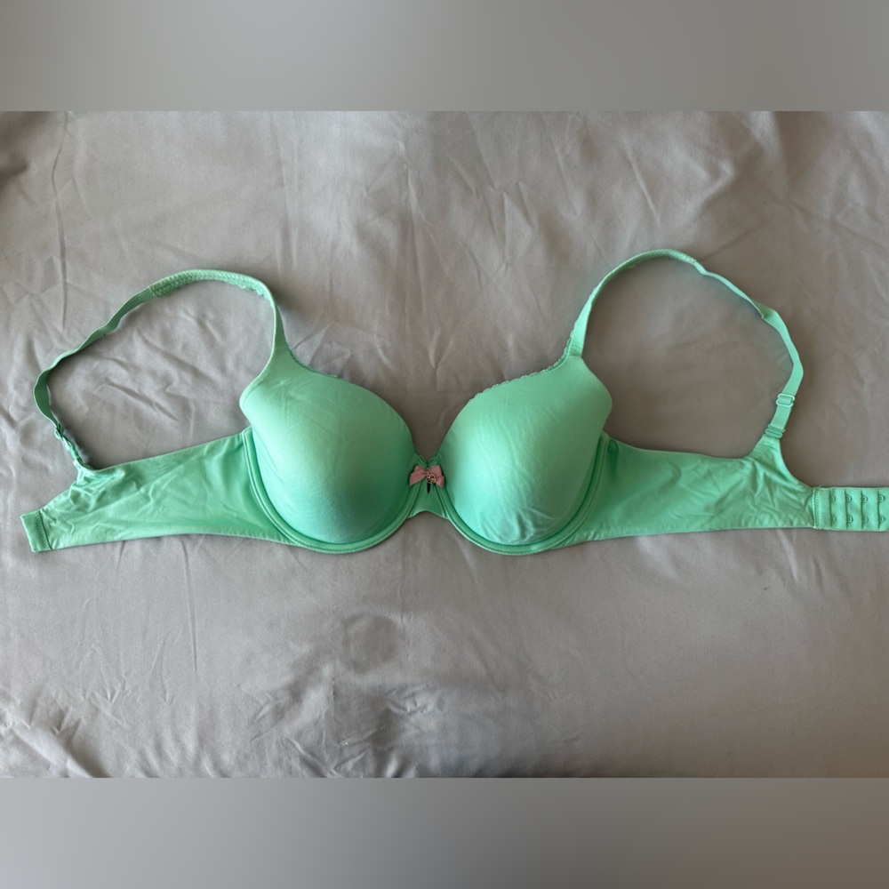 Victoria's Secret Light Green Bra